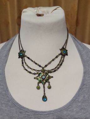 Vintage-Inspired Ethereal Crystal Star Necklace